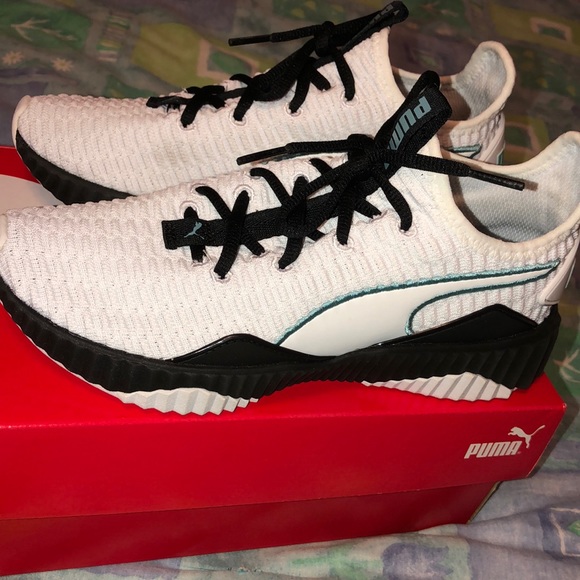puma defy women's sneakers